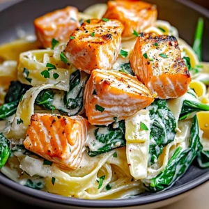 Salmon Spinach Pasta Dish: A Delicious and Nutritious Recipe to Try Today